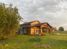 Guest house avec vue sur 2 hectares，位于La Sauvetat-du-Dropt的旅馆