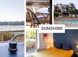 SUNSHINE - Appartement 2pers - terrasse vue mer - Dinard，位于迪纳尔的自助式住宿
