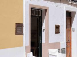 Pere Alcantara 40, 3 bedroom house, Ciutadella，位于休达德亚的酒店