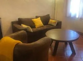 Maison de village dans joli hameau médiéval