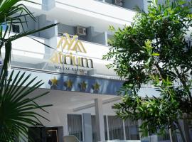 Atrium Deluxe Resort，位于格勒姆的酒店