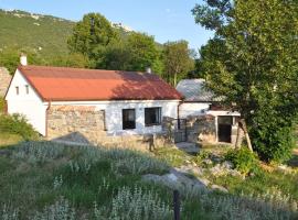 Secluded holiday house Stokic Pod, Velebit - 21524，位于亚布拉纳茨的酒店