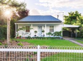 Home Away From Home Little White Cottage Mudgee，位于马奇的乡村别墅