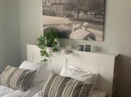 Åsundsholm Golf & Country Club，位于Vegby的酒店