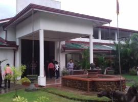 Aloka Hotel & Receptions - Hotel & Restaurant，位于Alawwa的酒店
