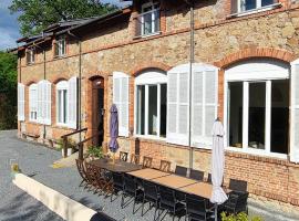 Les chambres d'hôtes de La Bastide du puech，位于Cransac的酒店