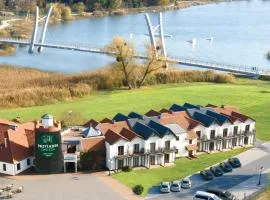 Przylądek Daglezja nad Jeziorem Kórnickim