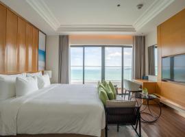 Grand Hyams Hotel - Quy Nhon Beach，位于归仁的Spa酒店