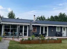 Really Nice And Big Summerhouse Close To Roskilde Fjord