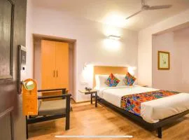 FabHotel Heera Holiday Inn
