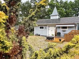 4 person holiday home in Drottningskär-By Traum
