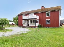 Holiday house with central location 17 km from Ljungby，位于Ryssby的度假屋