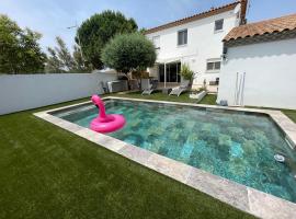 Villa Aigues Mortes, piscine, 8 personnes，位于艾格-莫尔特的酒店