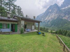 Baita Margherita - Val Veny CIR VDA Courmayeur 0152，位于库马约尔的酒店