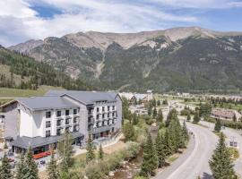 Cambria Hotel Copper Mountain，位于弗瑞斯科鲁格拉特滑雪缆车附近的酒店
