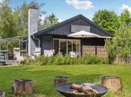 Beautiful Home In Vejby With Wifi