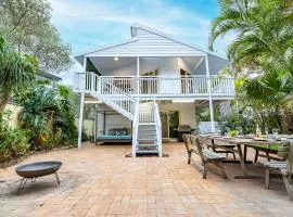 The Birubi Beach House 11 Campbell Ave Close to the beach pet friendly holiday home