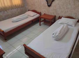 Hotel Chandra Temanggung Syariah RedPartner，位于Pikatan的酒店