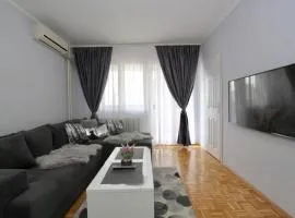 Cezar Apartment