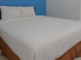 Artcho Residence near Pantai Bentar Probolinggo，位于Kedungdalem的酒店