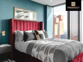 The Mercian Luxury Apartments Birmingham City Centre - Your Perfect Stay Apart hotels- 24 Hour Gym Rooftop Terrace Cinema Room，位于伯明翰的酒店