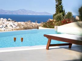 DIPOLIS luxury apartments Syros，位于Episkopíon的酒店