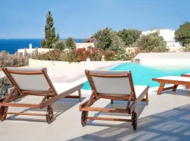 DIPOLIS luxury apartments Syros，位于Episkopíon的豪华酒店