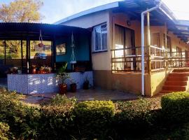 Otentik guesthouse，位于姆巴巴内姆巴巴纳高尔夫俱乐部附近的酒店