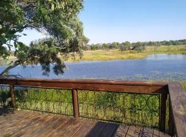 Nako Okavango Guesthouse，位于Ntabis的豪华帐篷营地