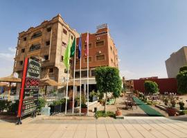 Hotel Achark，位于Bou Arfa的酒店