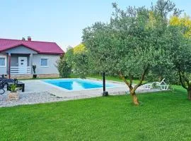 Holiday Home Natura with private pool