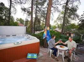 PRIVATE HOME Walk to Downtown CHERRY BLOSSOM COTTAGE Hot Tub SLEEPS UP TO 6 GUESTS