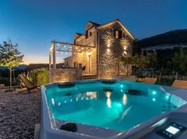 Villa Le Adria - Private HotTub - Free Beach Parking