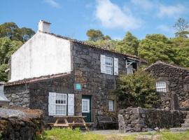 holiday home, Praínha de Baixo, Pico, Azores，位于普赖尼亚德拜舒的酒店