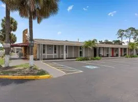 Super 8 by Wyndham Kissimmee-Orlando