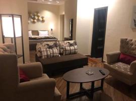 62hills hotel ayubia，位于阿尤比亚的酒店