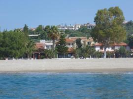 雷兹比拉斯一室公寓酒店，位于伊西翁的海滩短租房