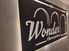 Wonder Charm Guesthouse，位于阿尔布费拉的酒店