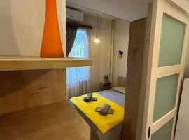 New apartment BARNABA close to Holiday Inn，位于第比利斯Technical University Metro Station附近的酒店