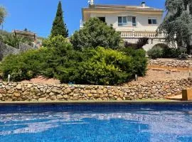 Sunny forest Villa near Barcelona