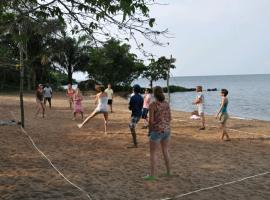 Banda Island Resort and Campsite，位于Kalangala的酒店
