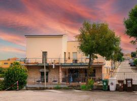 Hotel I Cugini，位于卡斯泰尔菲达尔多的酒店