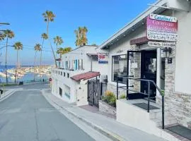 Catalina Courtyard Suites