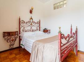 Porto Je T'aime - Residencial Solar São João，位于圣若昂达马德拉的酒店