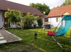 Nomad Sud Studios in Town Center