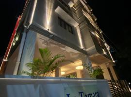 La Tamara Luxury - TIE Hotels & Resorts，位于蓬蒂切里朋迪榭里民用机场 - PNY附近的酒店