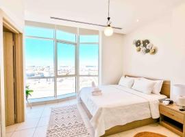 Chic/Elegant 4 Bedrooms…，位于吉达的海滩短租房