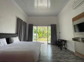 PONDOK SAHANG COTTAGES，位于Muntok的酒店