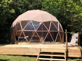 SIMBIOSIS. Agri Cultur'Art Camp，位于Pontinvrea的豪华帐篷