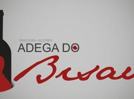 Adega do Bisavô，位于圣克鲁斯达格拉西奥萨的酒店